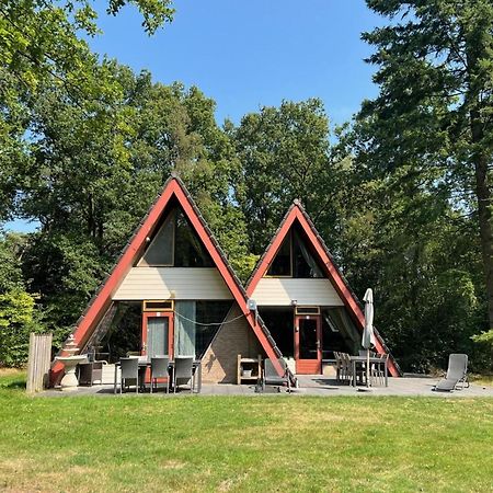 Lovely Holiday Home In Limburg Amid Lush Forest Stramproy Екстериор снимка